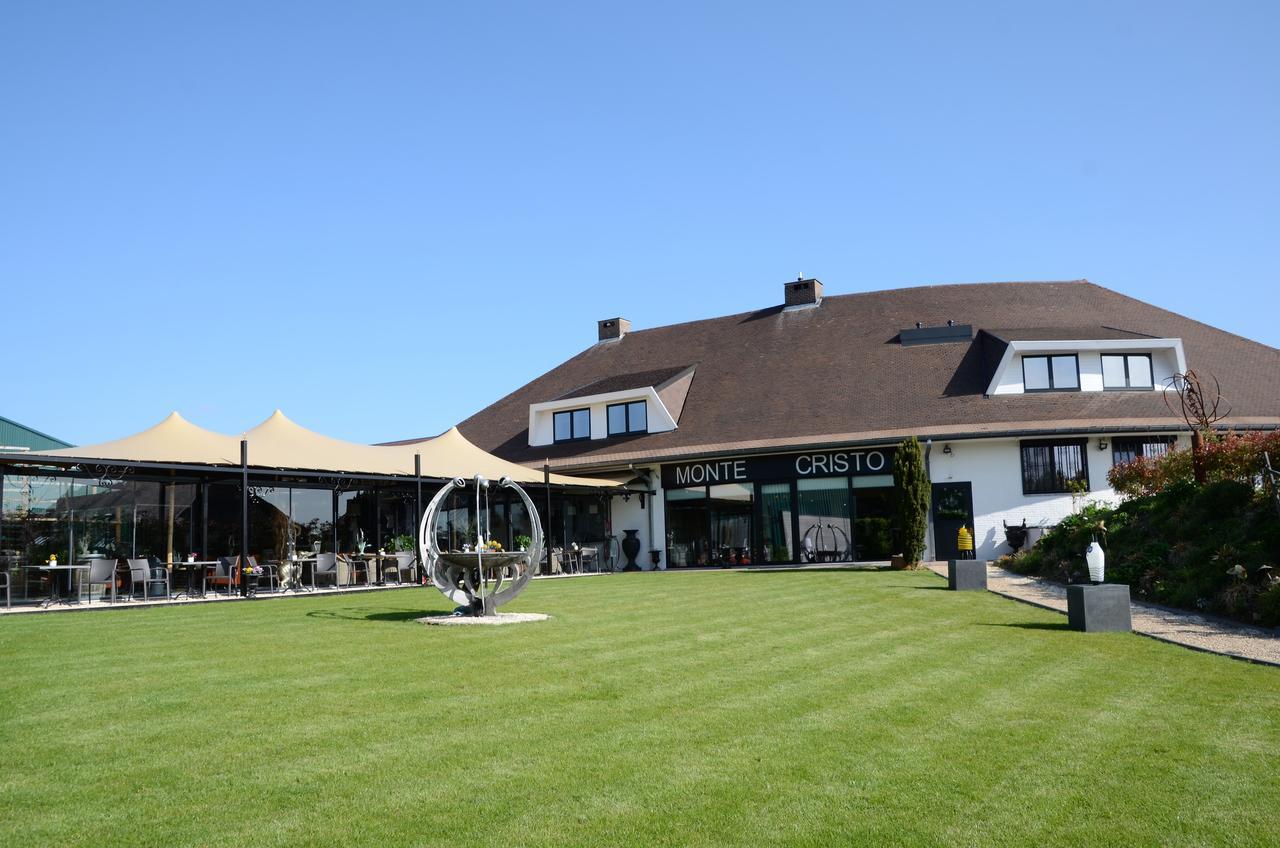 Hotel Monte Cristo Hoeselt Exterior photo